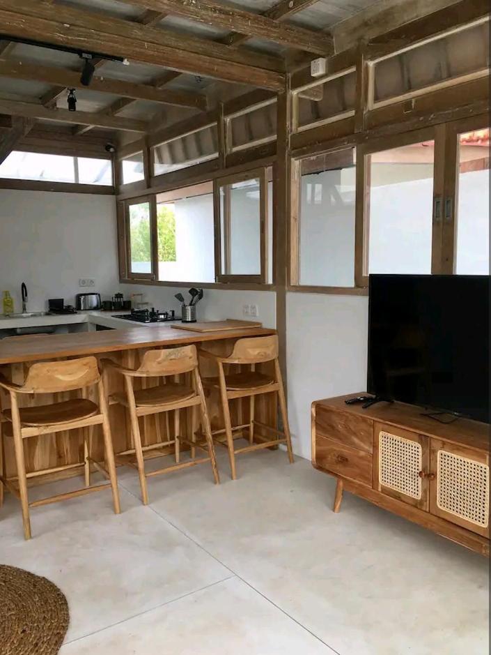 Puri Jineng 4 *